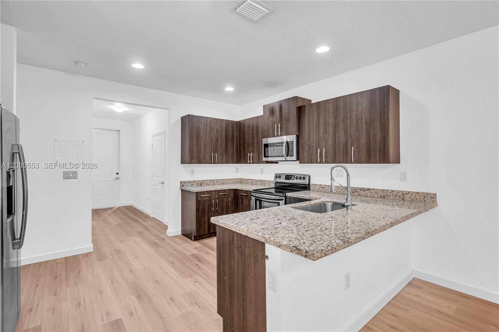 1426 SE 24th Ter, Homestead, FL 33035 photo 5