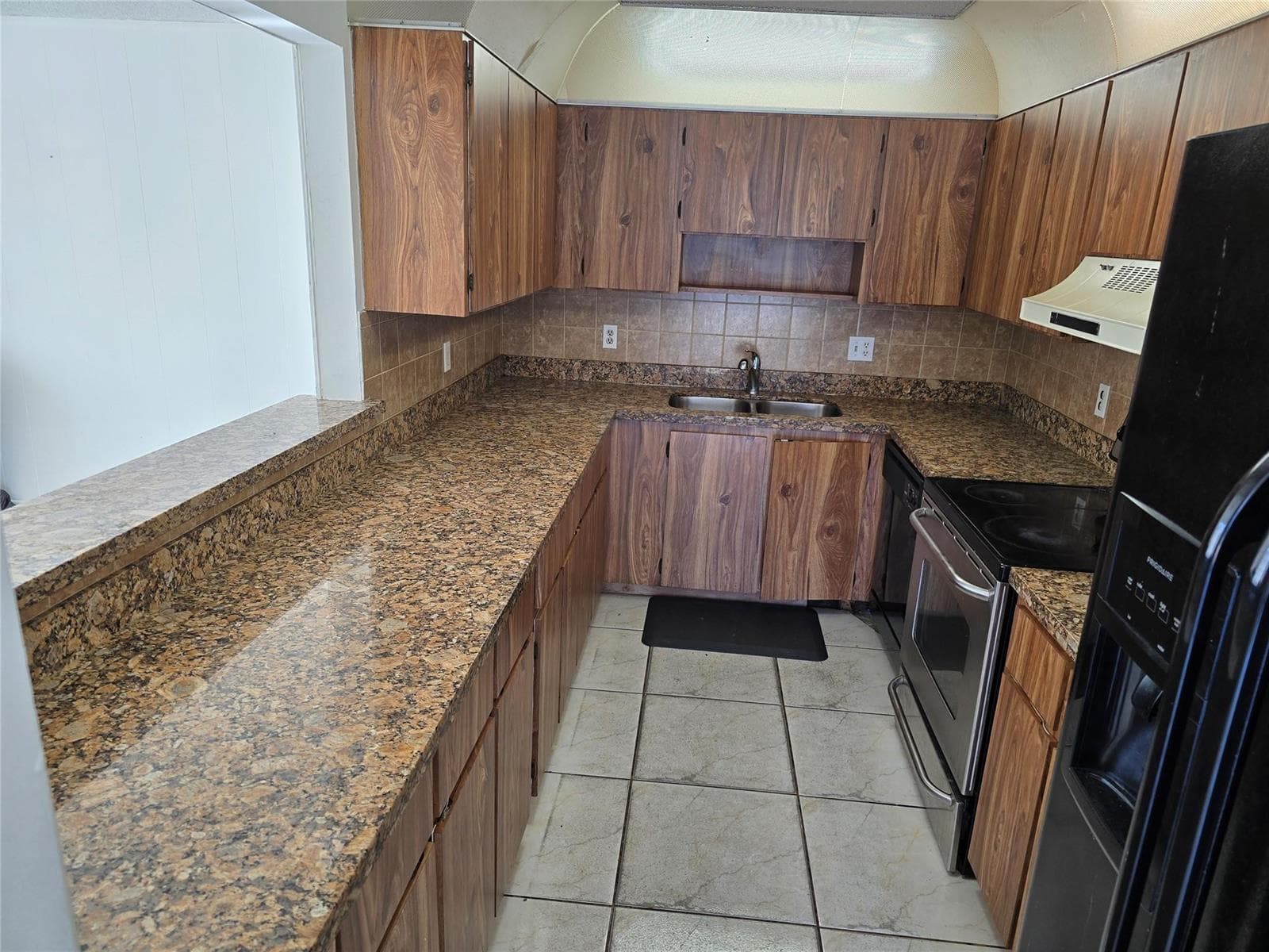 433 SW 61ST Terrace, Margate, FL 33068 photo 8