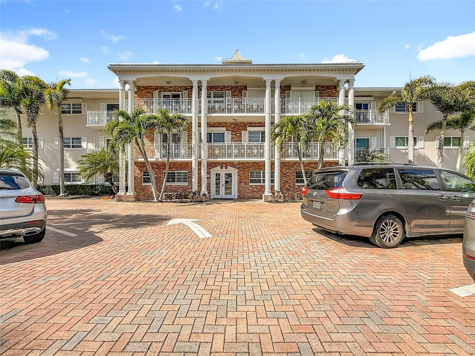 1198 HILLSBORO MILE # 334, Hillsboro Beach, FL 33062 photo 4