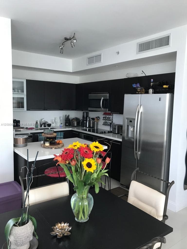 90 SW 3rd St # 2911, Miami, FL 33130 photo 6