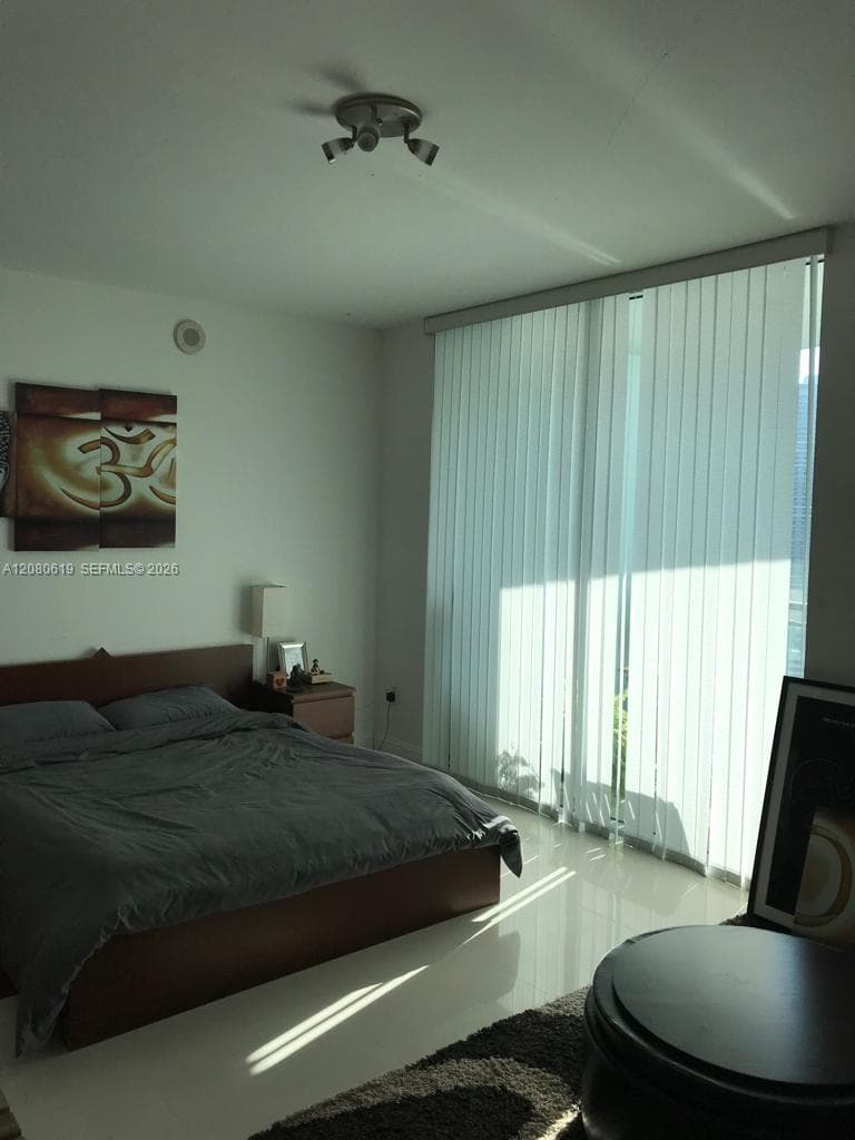 90 SW 3rd St # 2911, Miami, FL 33130 photo 8