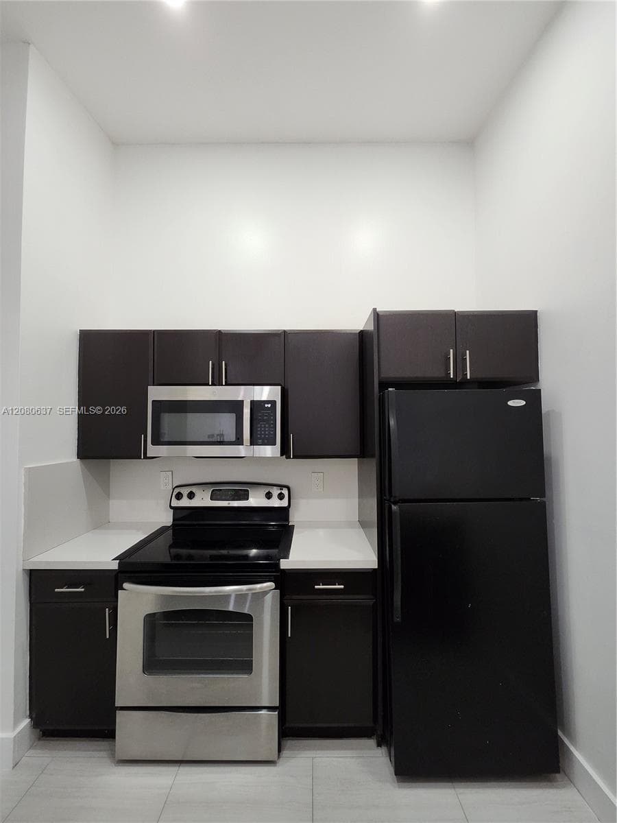 18224 Mediterranean Blvd # 8-17, Hialeah, FL 33015 photo 7