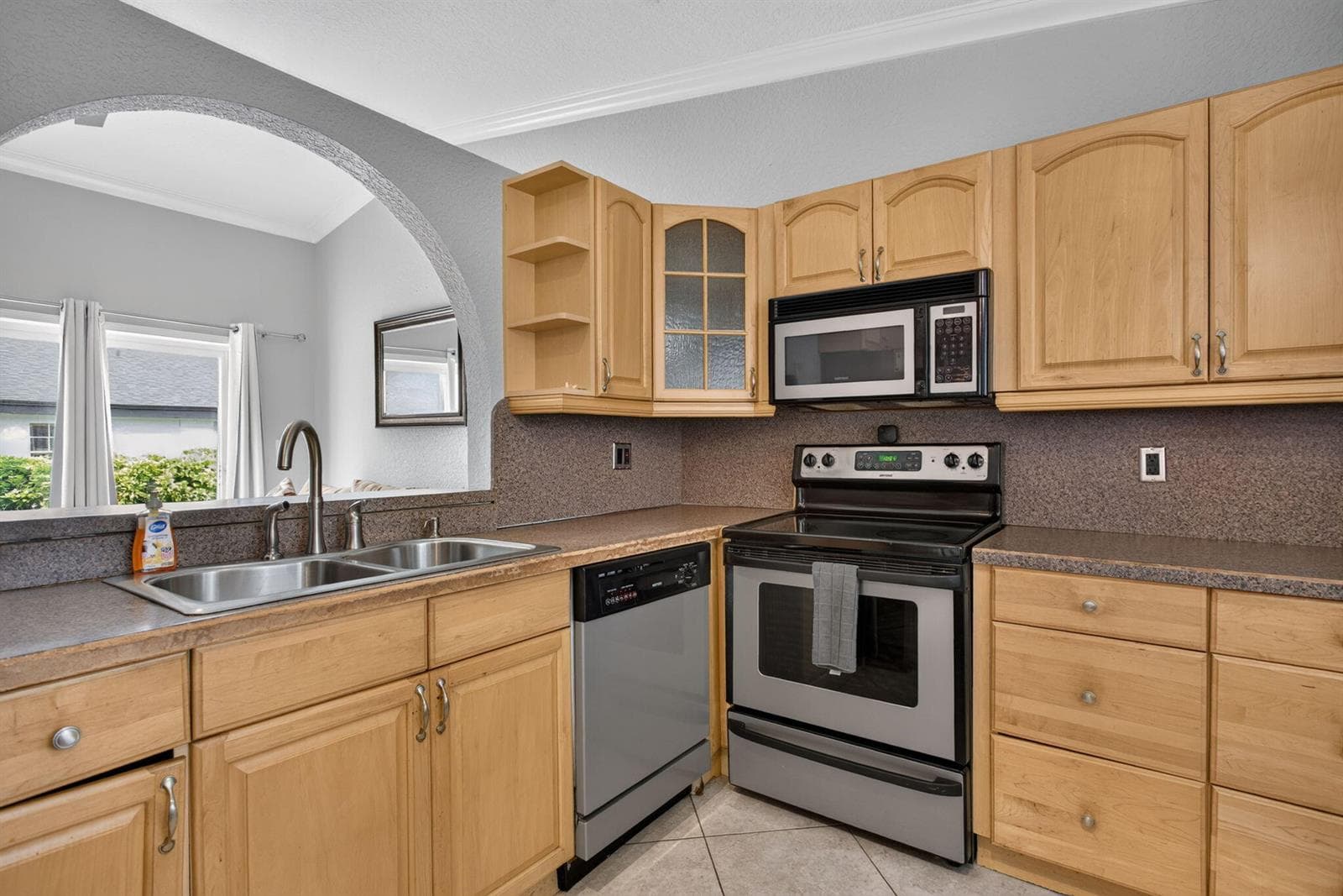 7516 NW 88th Terrace, Tamarac, FL 33321 photo 4