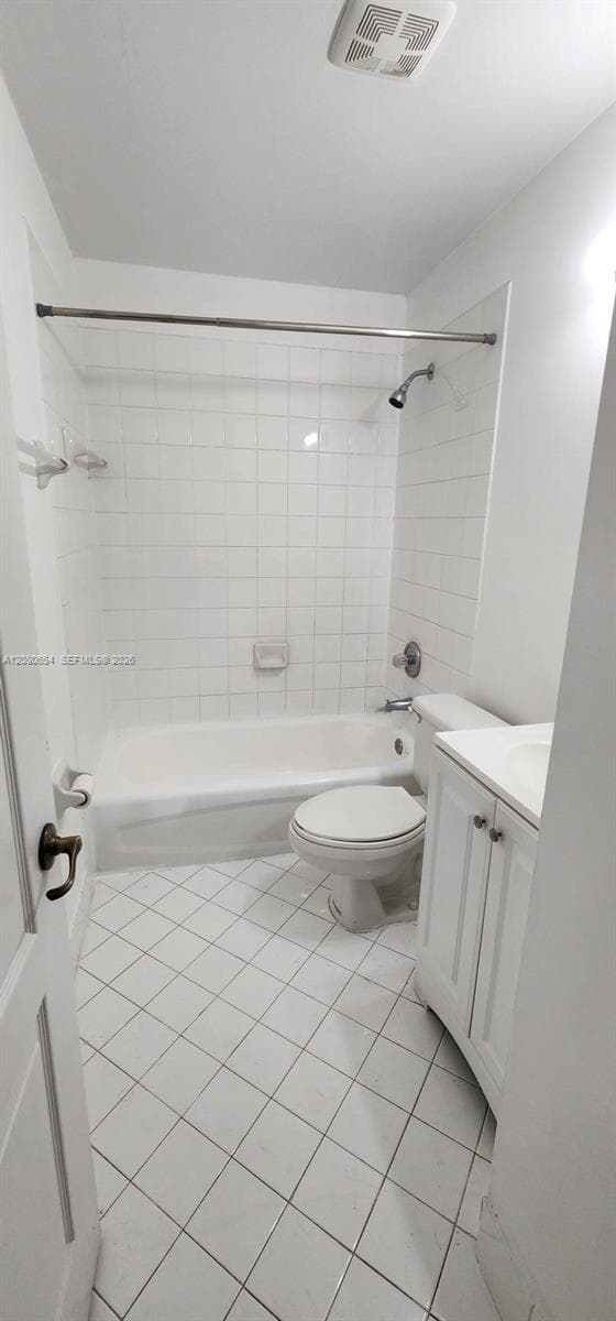 7195 NW 179th St # 109, Hialeah, FL 33015 photo 5