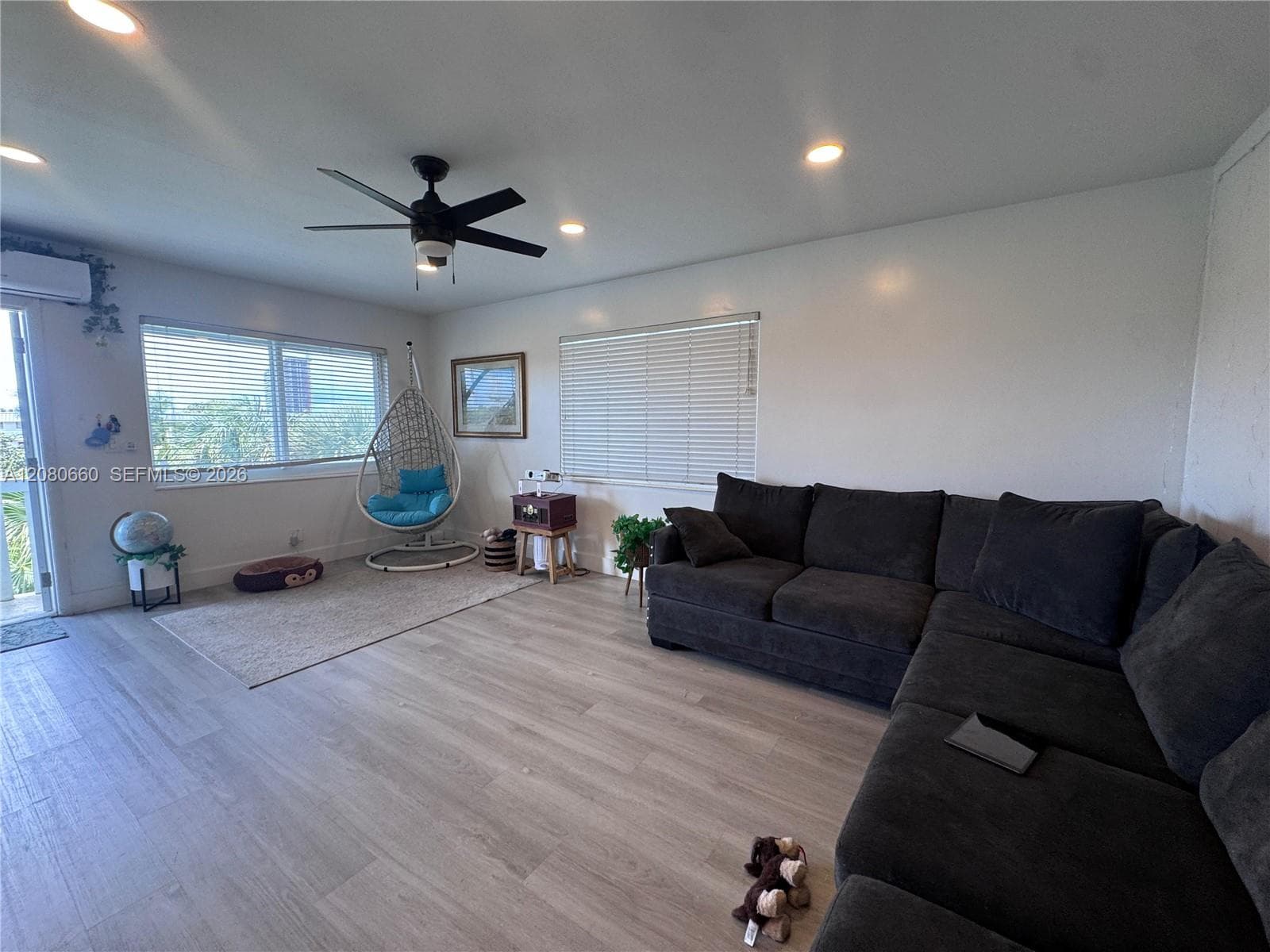 455 Golden Isles Dr # 310, Hallandale Beach, FL 33009