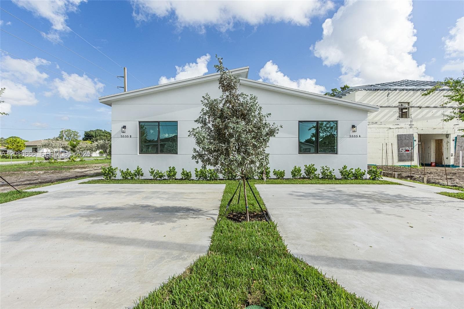 5535 SW 19th St, West Park, FL 33023 photo 2