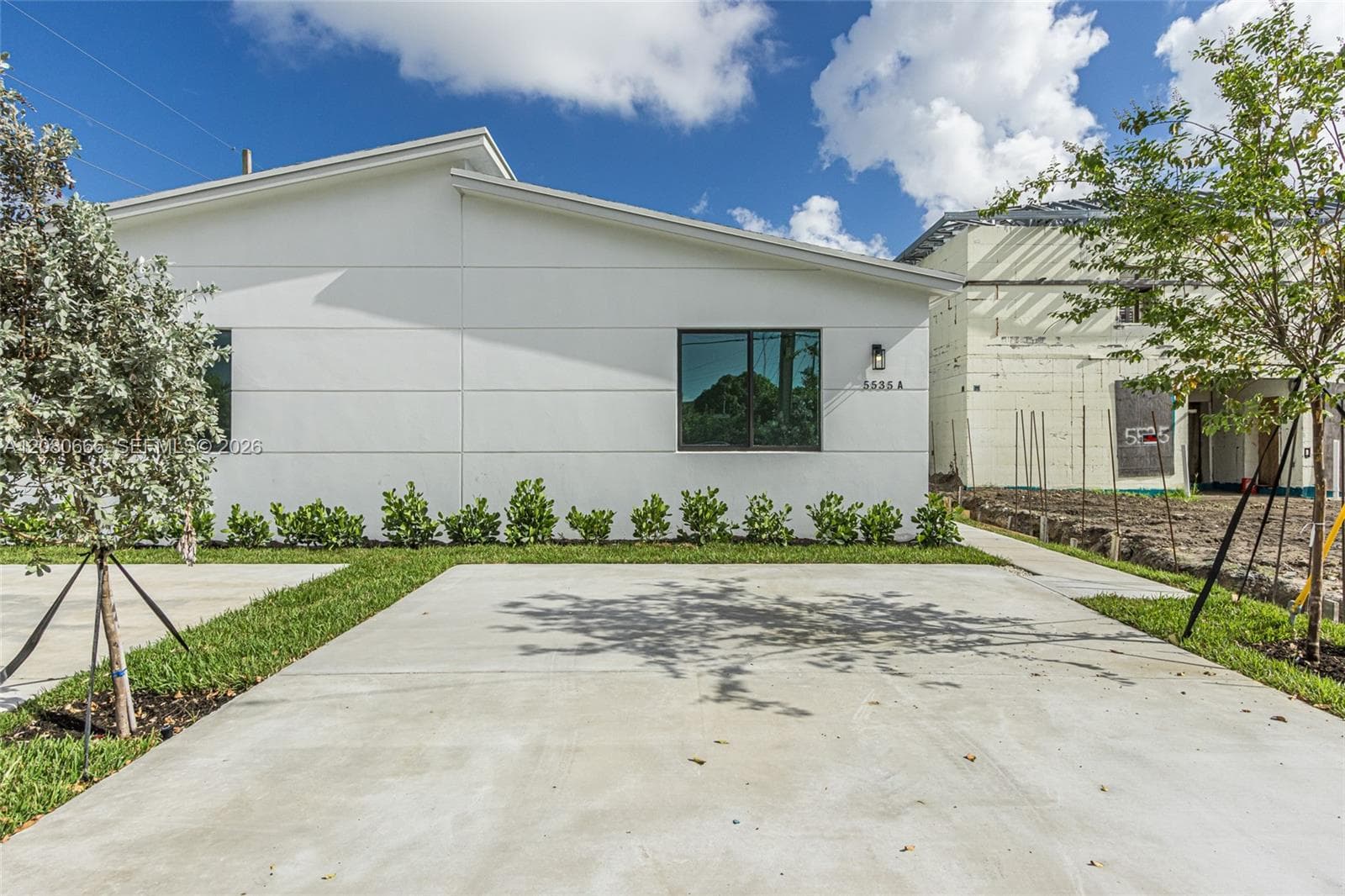 5535 SW 19th St, West Park, FL 33023 photo 4