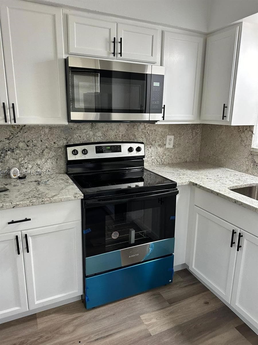 319 NE 2nd St # 4, Hallandale Beach, FL 33009