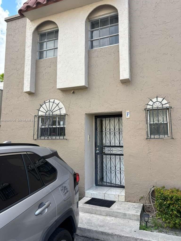 11 Olive Dr # F, Hialeah, FL 33010 photo 2