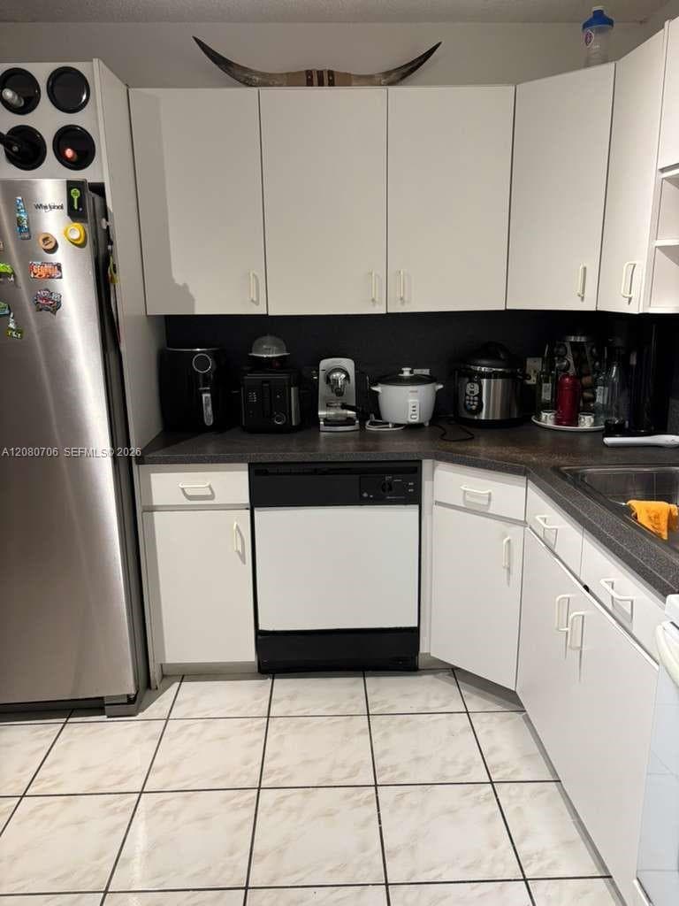 11 Olive Dr # F, Hialeah, FL 33010 photo 6