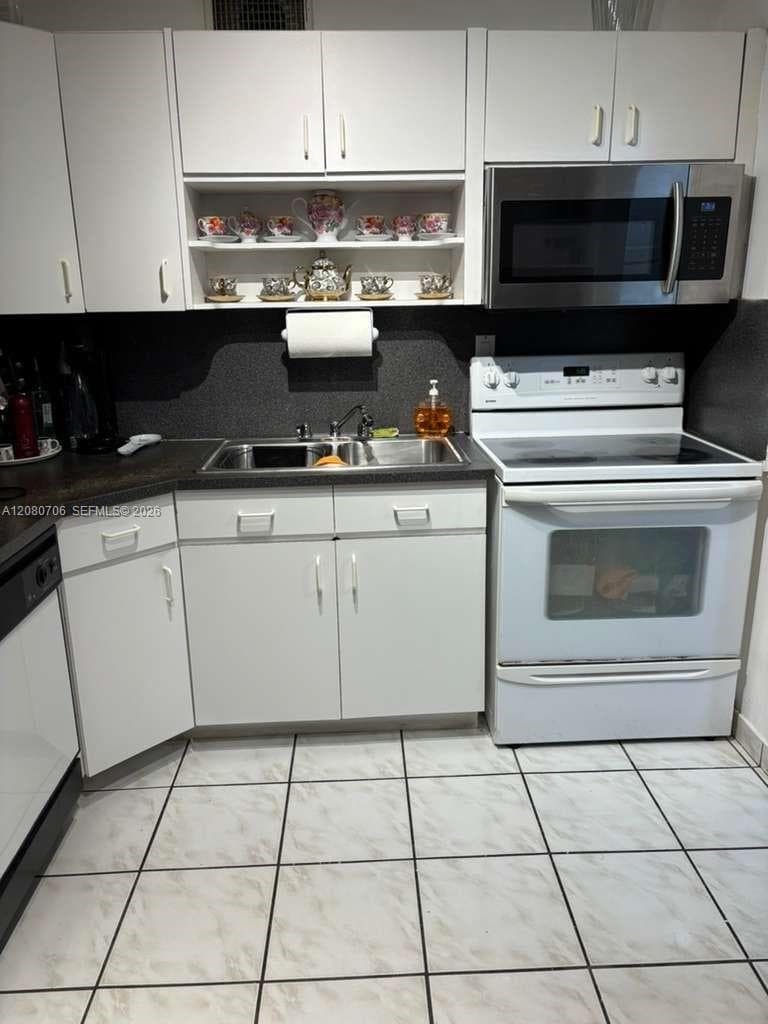 11 Olive Dr # F, Hialeah, FL 33010 photo 4