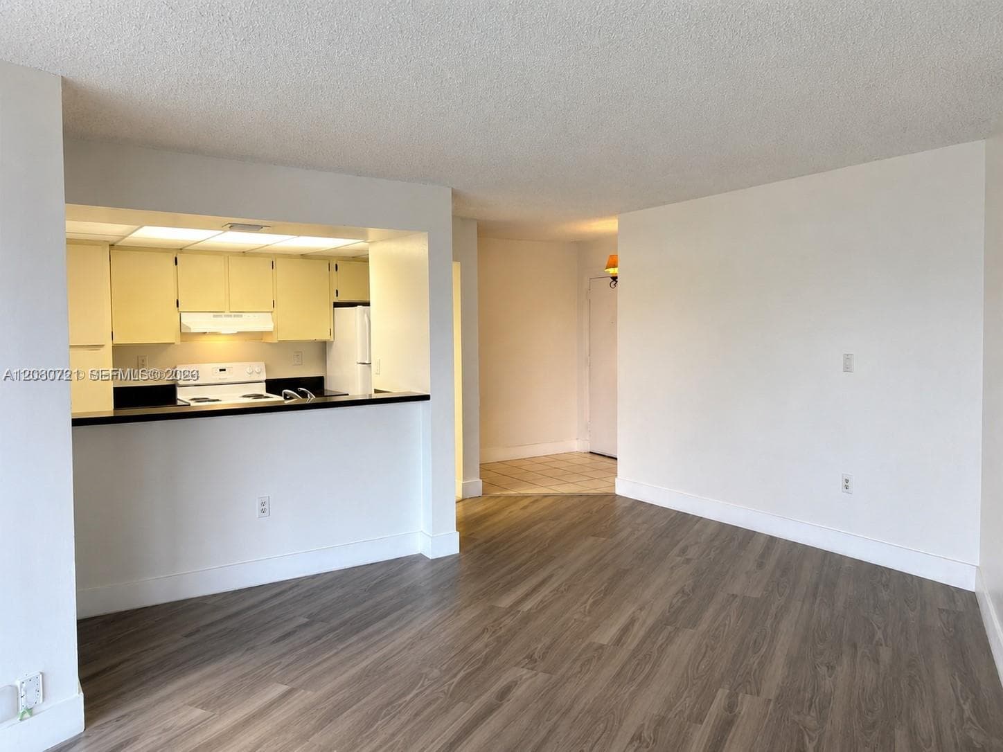 6955 NW 186th St # F205, Hialeah, FL 33015 photo 7