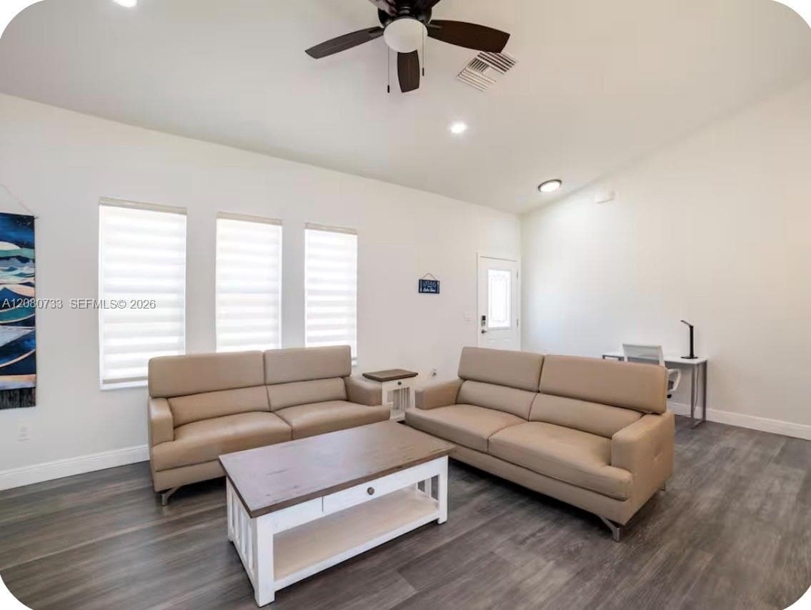 812 Lake Betty Dr, Lake Placid, FL 33852 photo 3