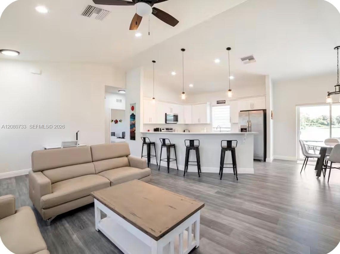812 Lake Betty Dr, Lake Placid, FL 33852 photo 5