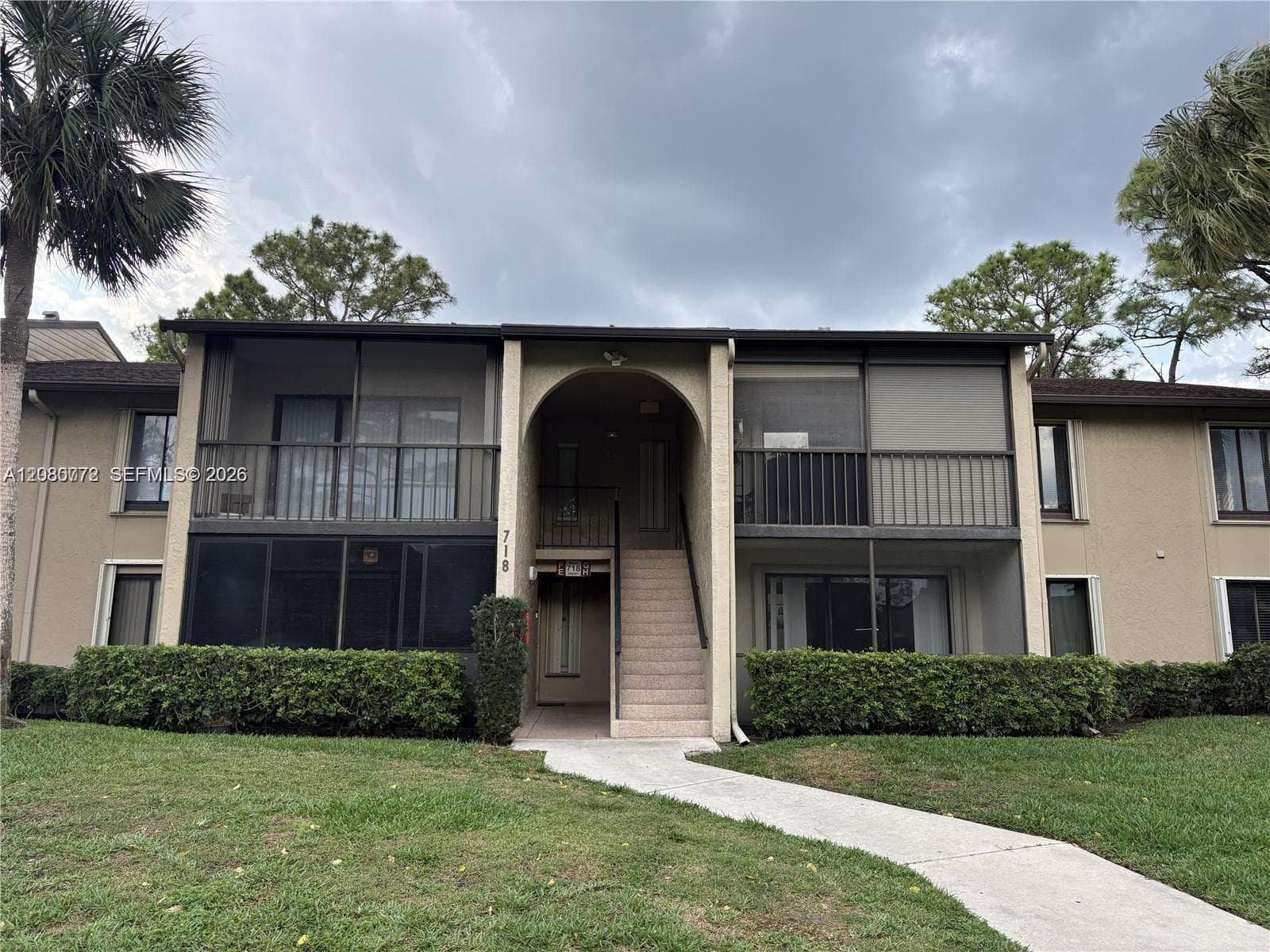 718 Sunny Pine Way # F2, Green Acres, FL 33415