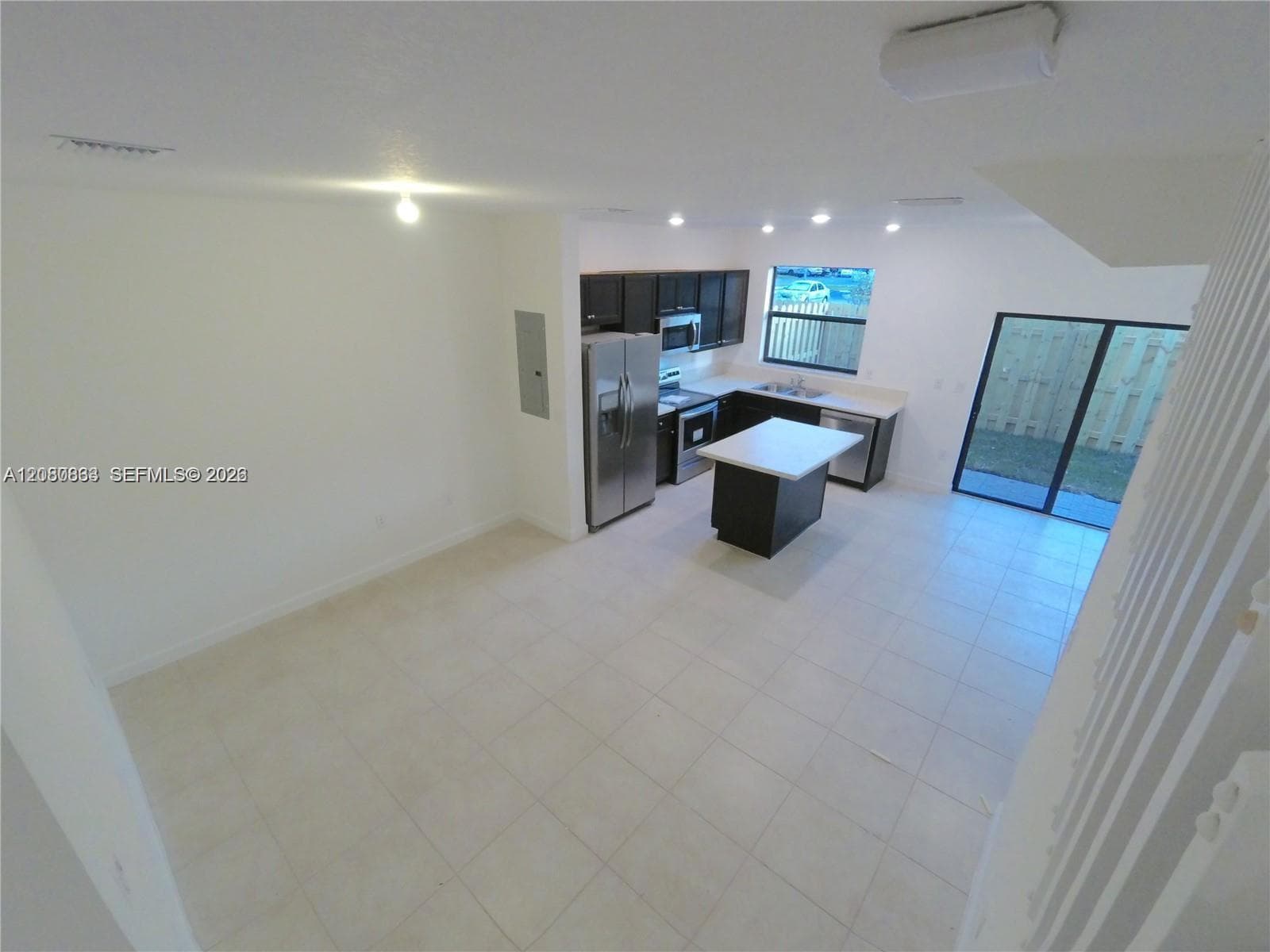 312 NE 208th Ter # 312, Miami, FL 33179 photo 4