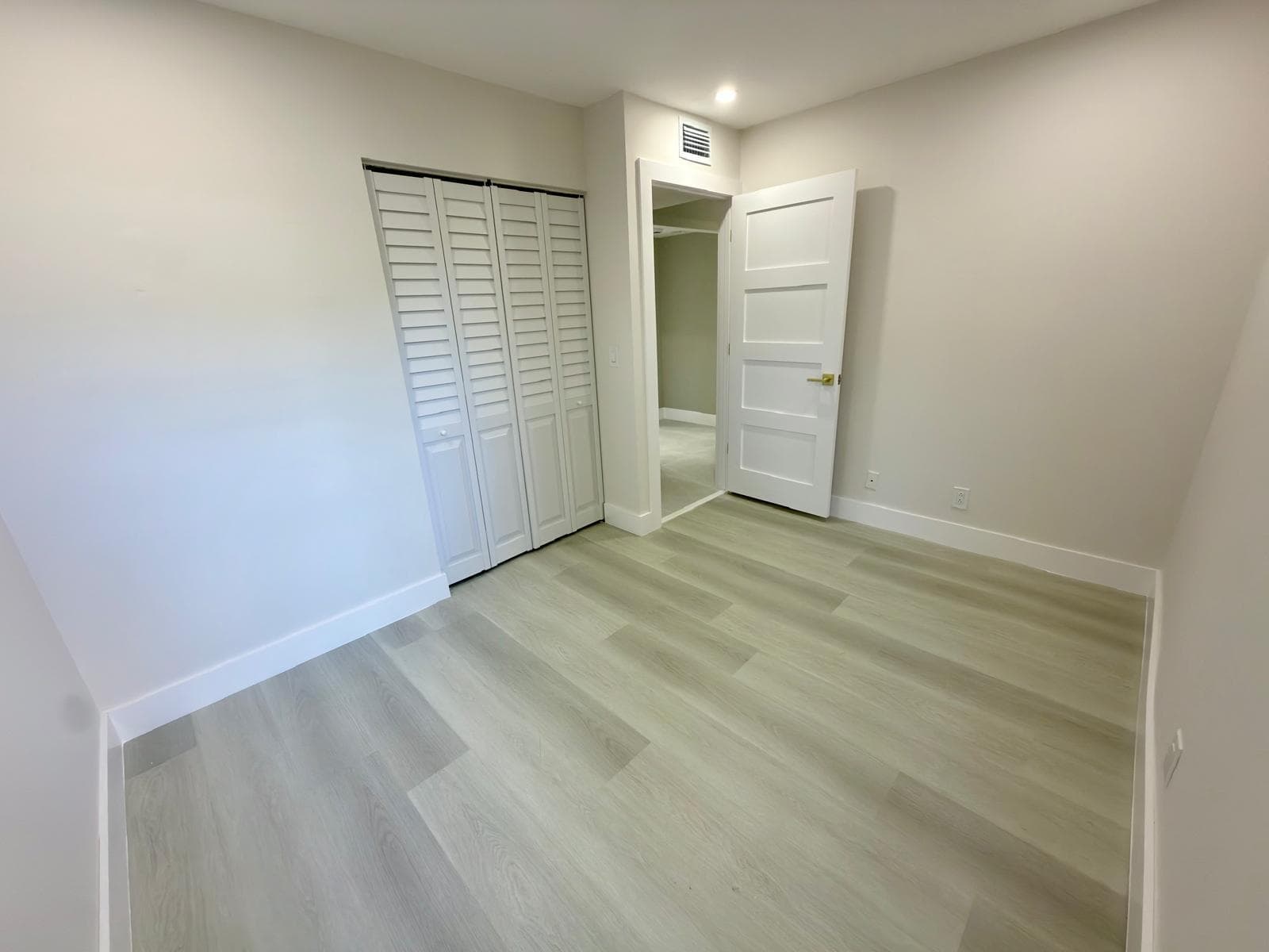 46 TARA LAKES Drive E, Boynton Beach, FL 33436 photo 10