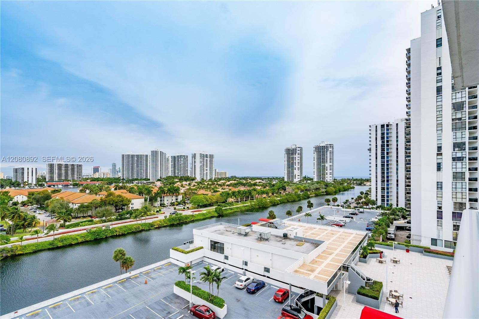 3625 N Country Club Dr # 901, Aventura, FL 33180