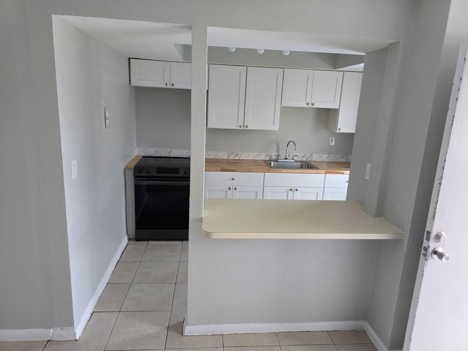 2285 NE 172ND Street # 15, North Miami Beach, FL 33160 photo 2