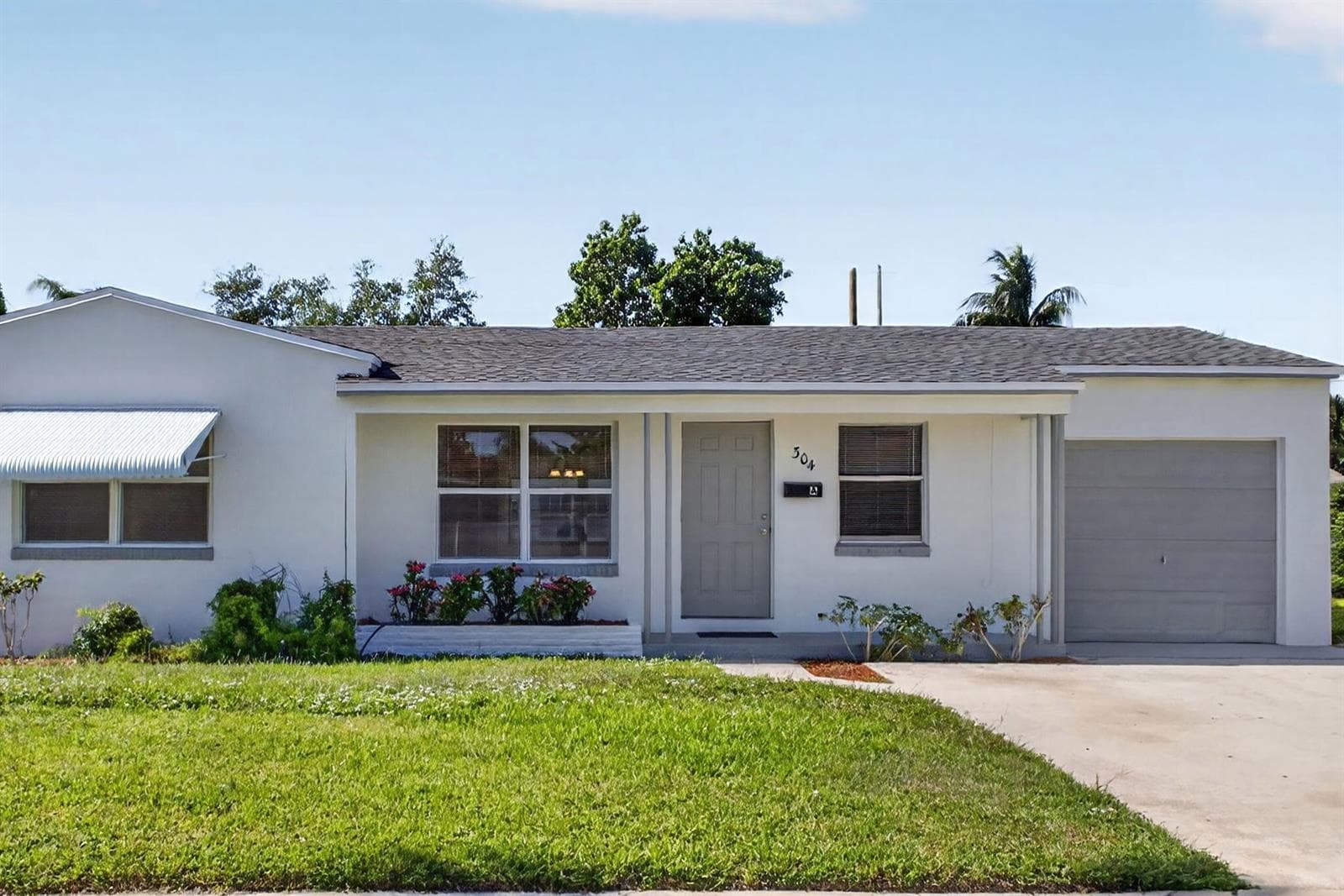 304 Cypress Drive, Lake Park, FL 33403 photo 5