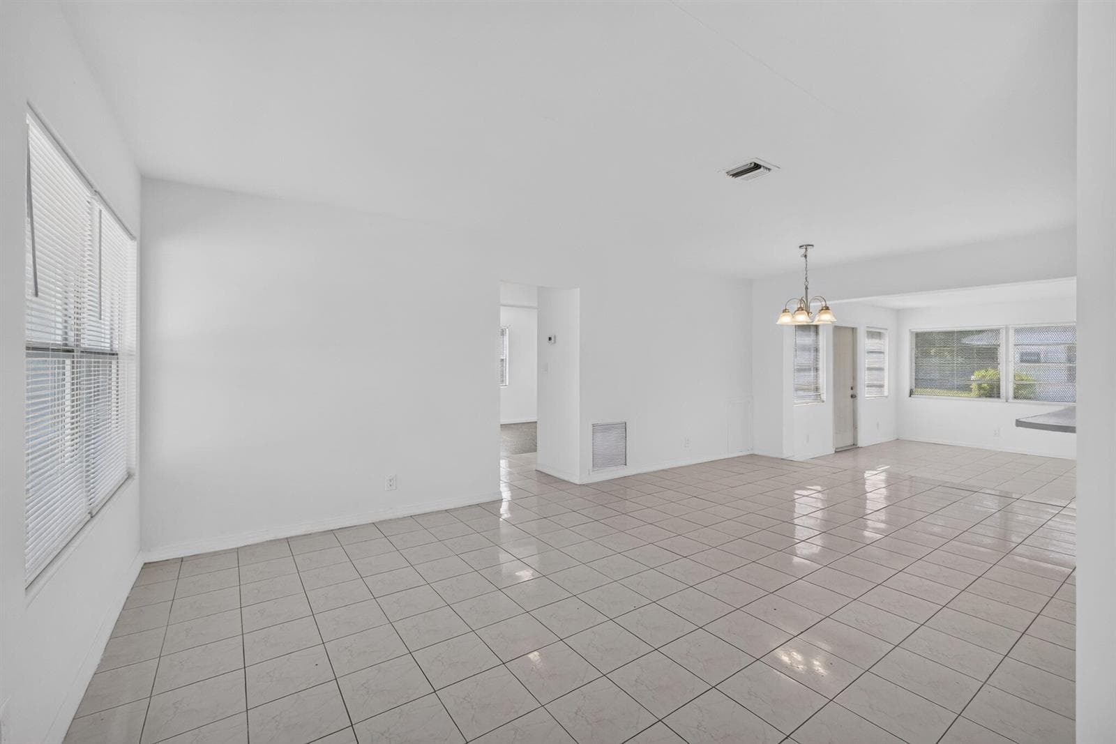304 Cypress Drive, Lake Park, FL 33403 photo 9