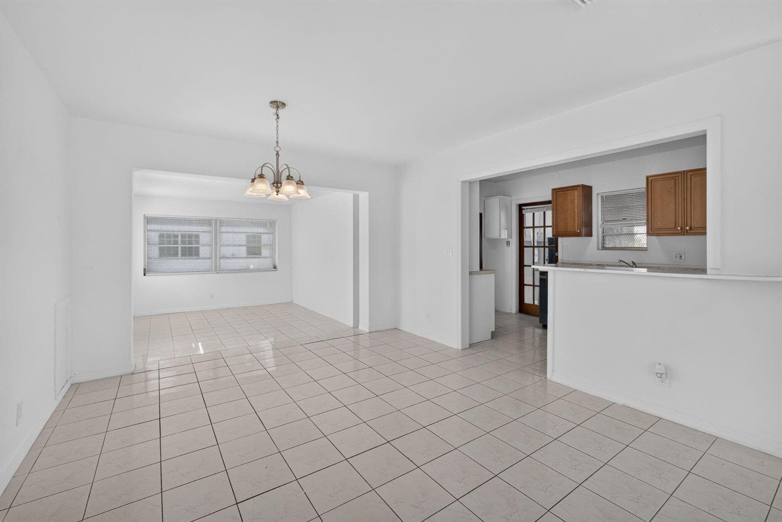 304 Cypress Drive, Lake Park, FL 33403 photo 10