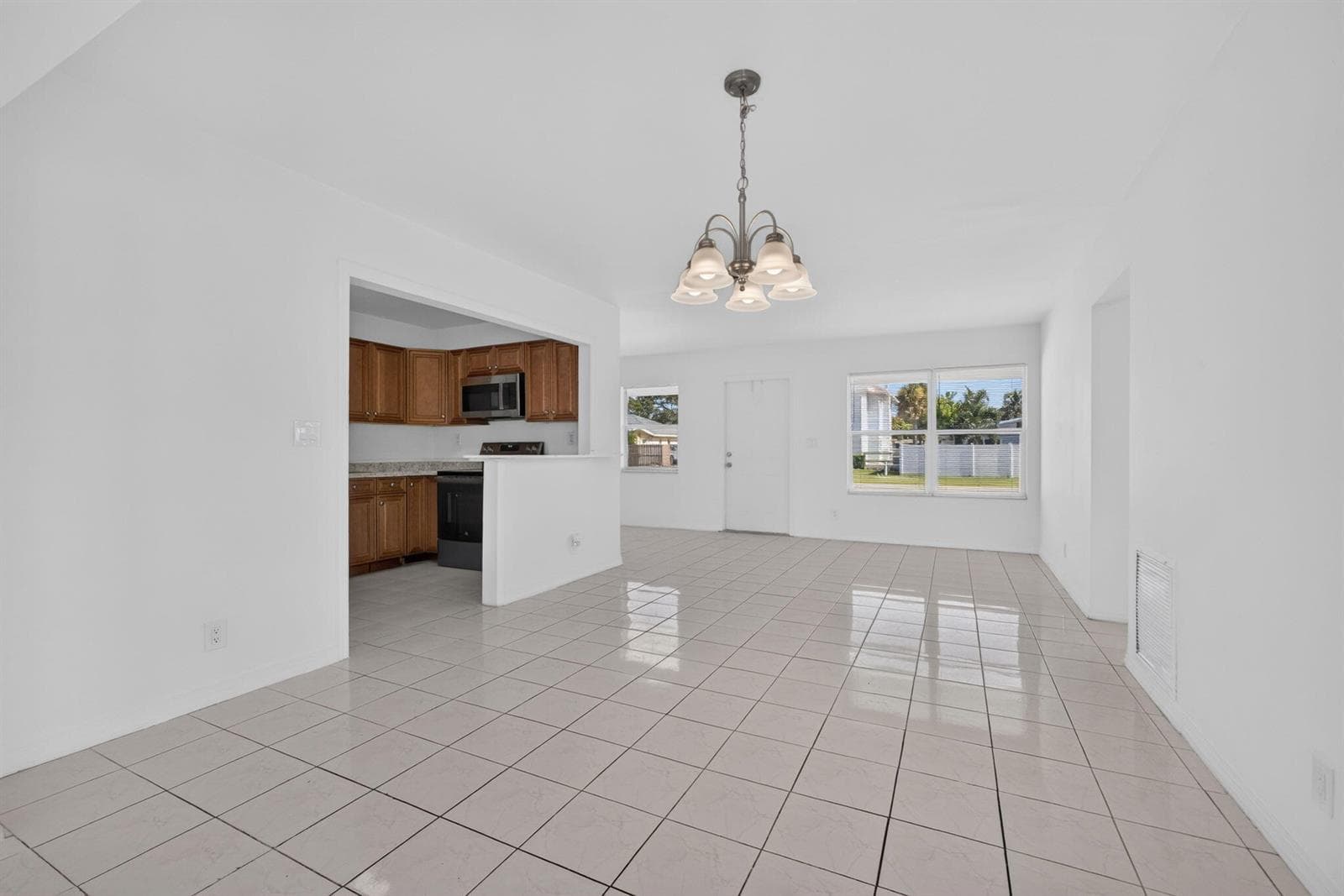 304 Cypress Drive, Lake Park, FL 33403 photo 11