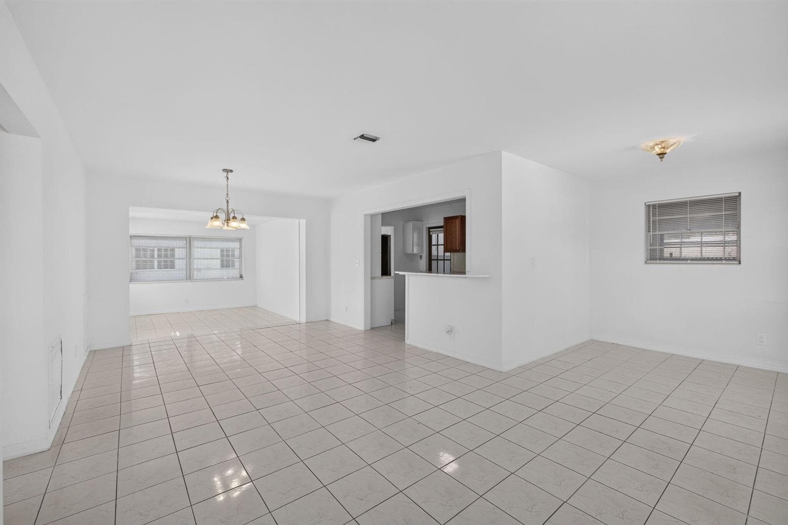 304 Cypress Drive, Lake Park, FL 33403 photo 8