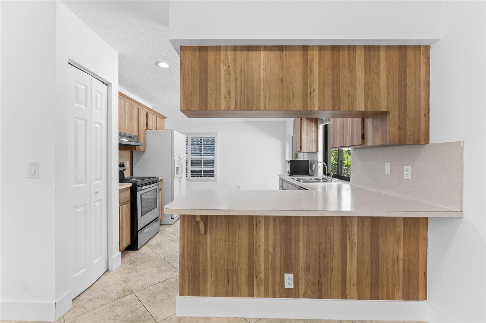 11580 NW 20TH Drive NW, Coral Springs, FL 33071 photo 12