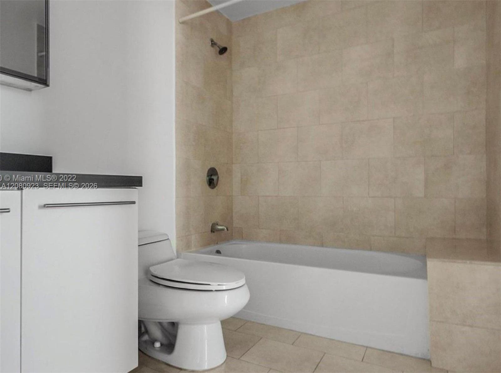 90 SW 3rd St # 2210, Miami, FL 33130 photo 7