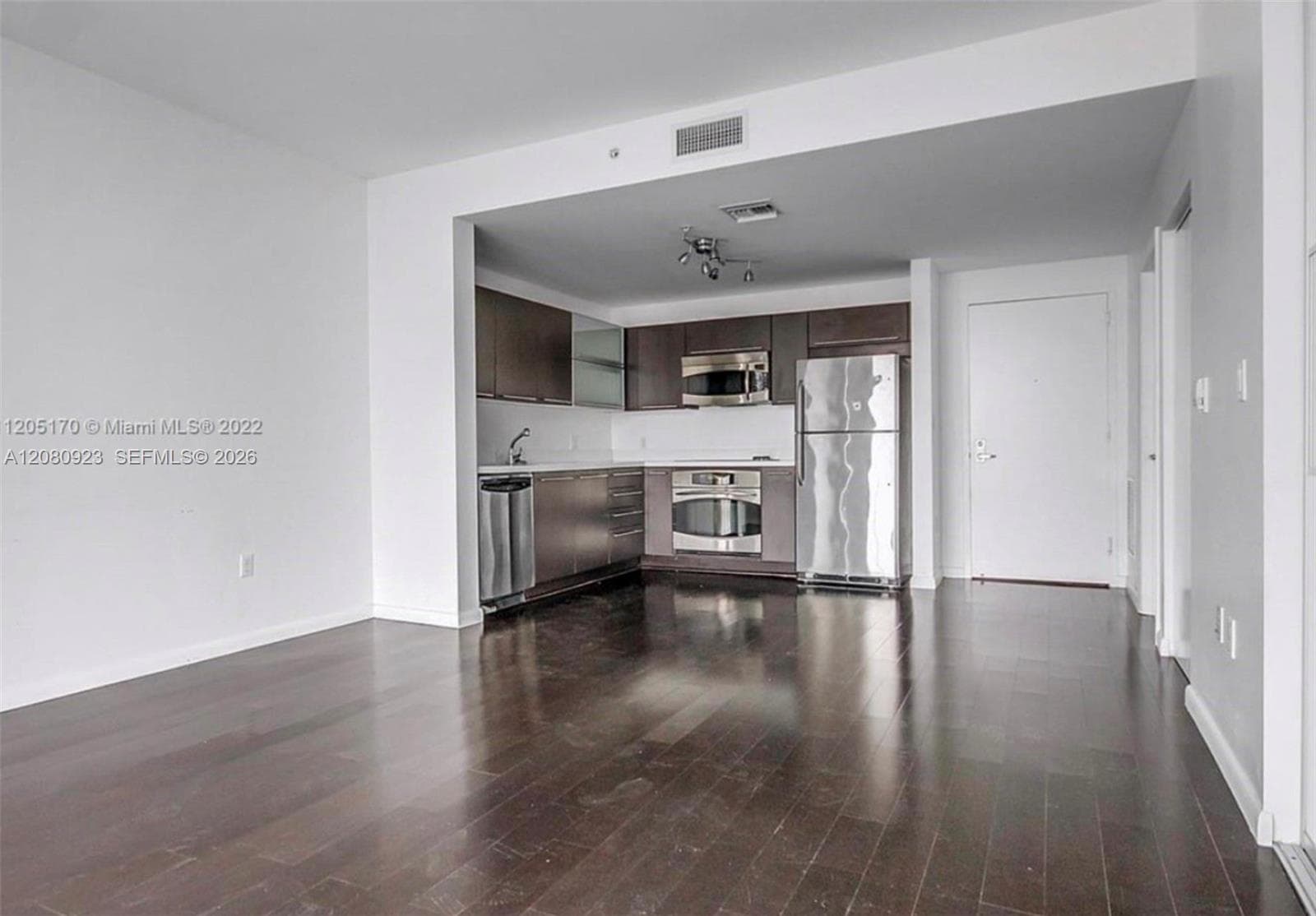 90 SW 3rd St # 2210, Miami, FL 33130 photo 3