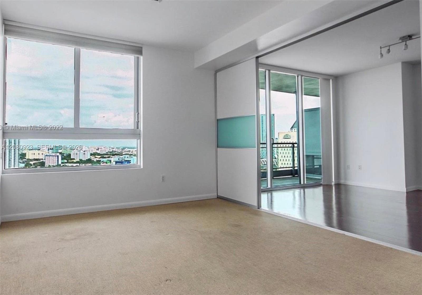 90 SW 3rd St # 2210, Miami, FL 33130 photo 5