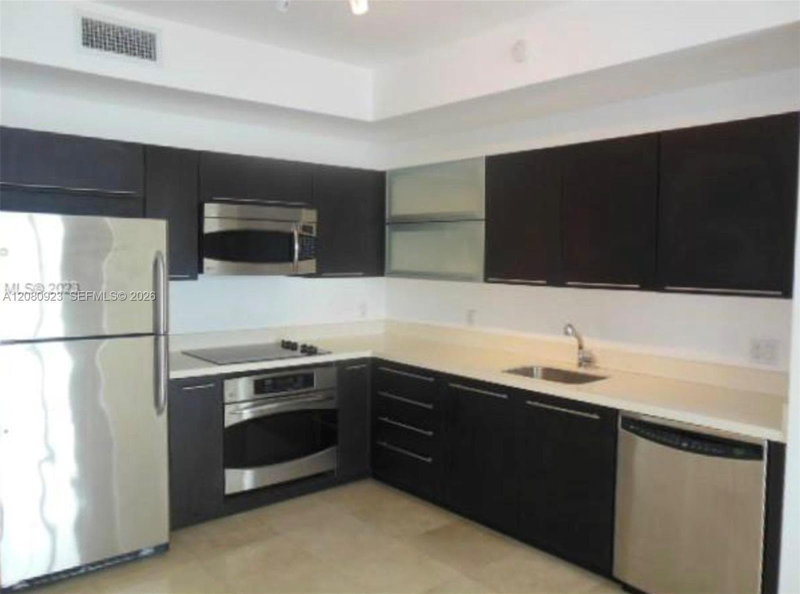 90 SW 3rd St # 2210, Miami, FL 33130 photo 4