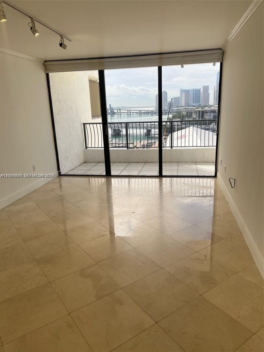555 NE 15th St # 11J, Miami, FL 33132 photo 12