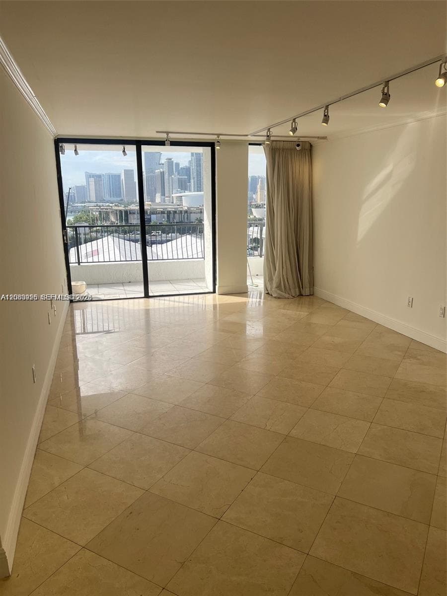 555 NE 15th St # 11J, Miami, FL 33132 photo 10