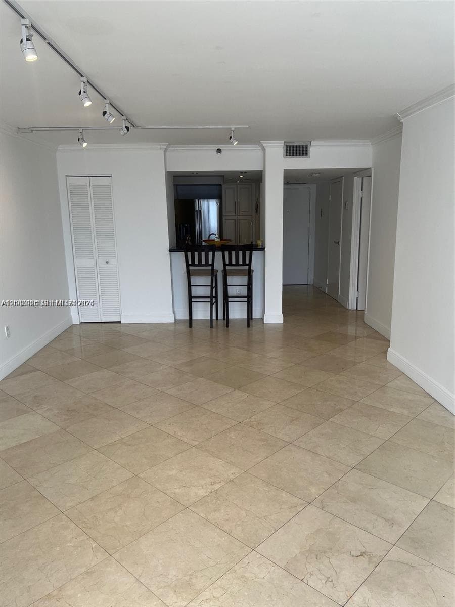 555 NE 15th St # 11J, Miami, FL 33132 photo 11