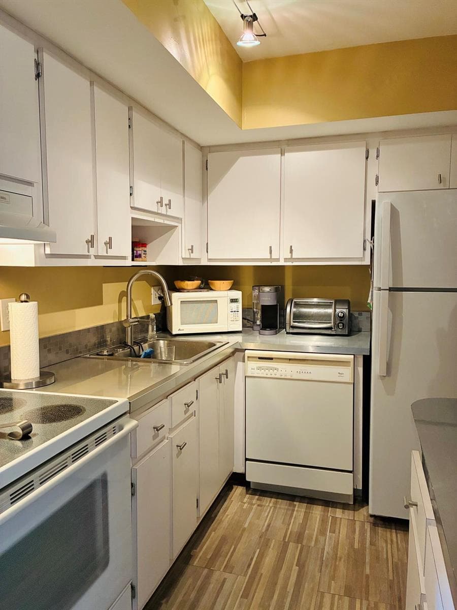 505 Spencer Drive # 312, West Palm Beach, FL 33409 photo 8