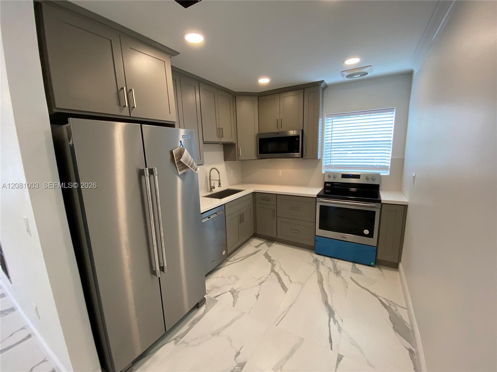 6367 SW 24th St, Miami, FL 33155 photo 3