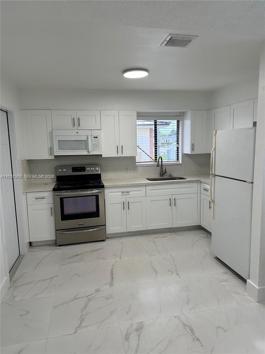 324 E 34th # 1, Hialeah, FL 33013 photo 4