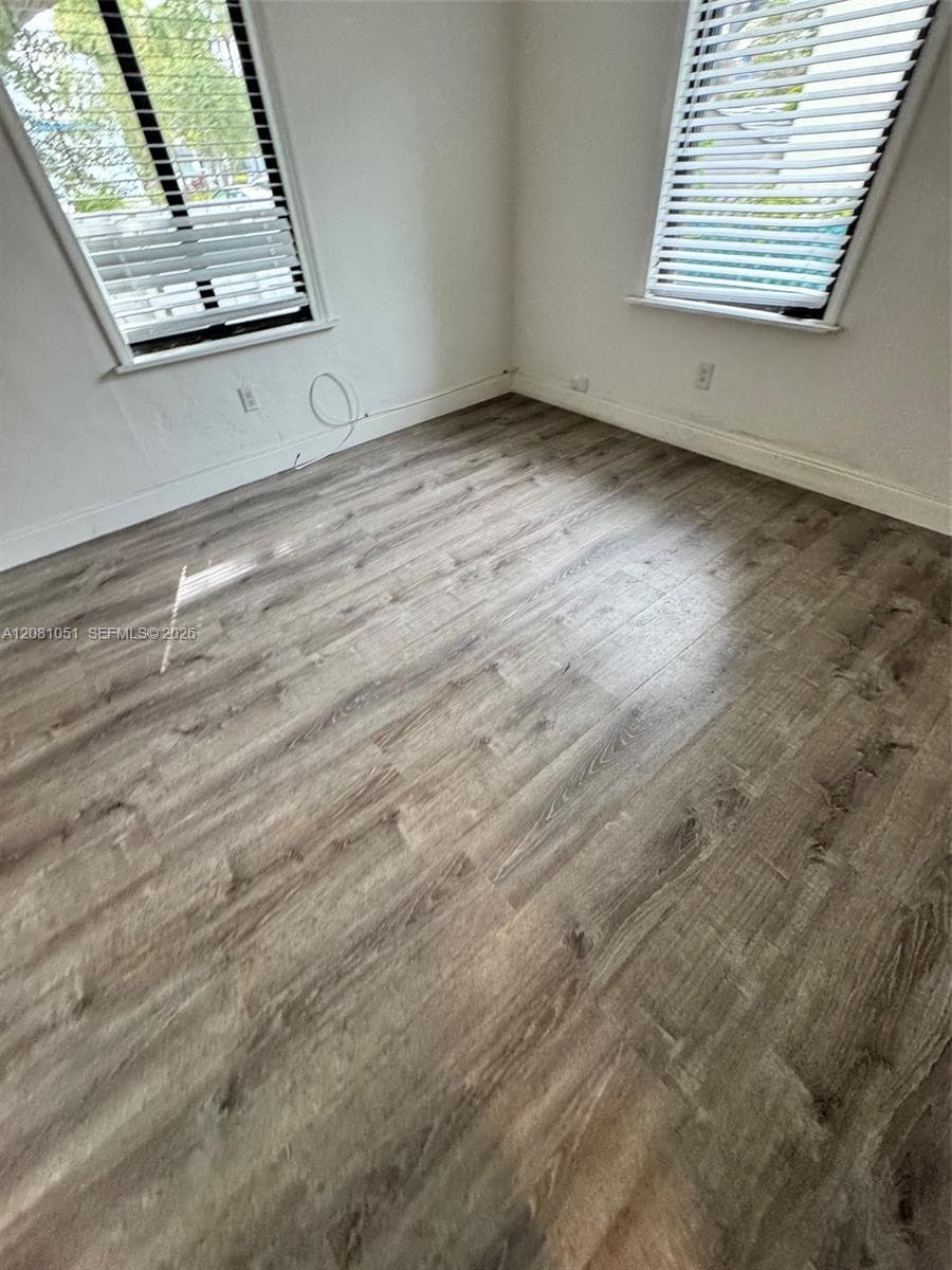 570 NE 69th St # 5, Miami, FL 33138 photo 12