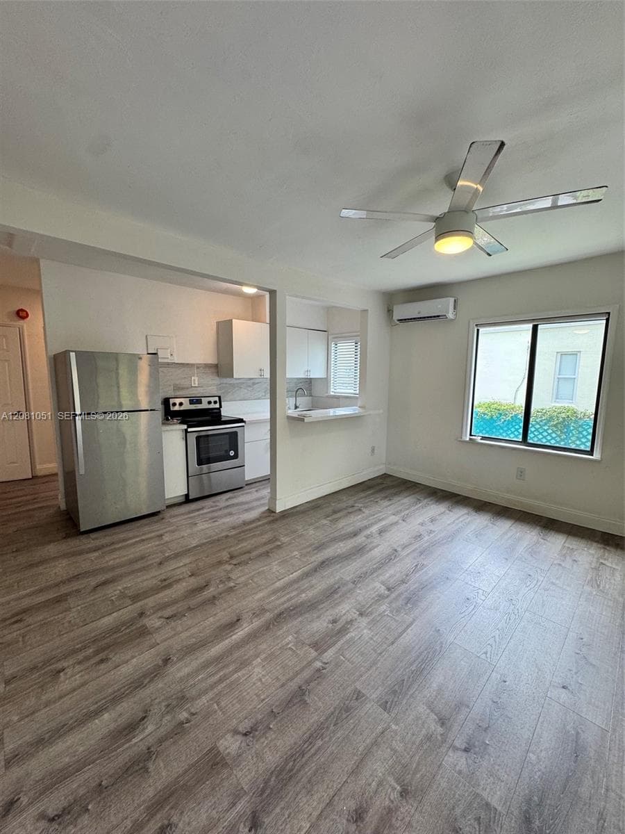 570 NE 69th St # 5, Miami, FL 33138 photo 5