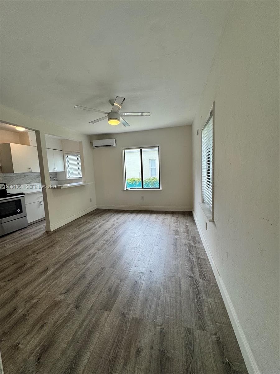 570 NE 69th St # 5, Miami, FL 33138 photo 4