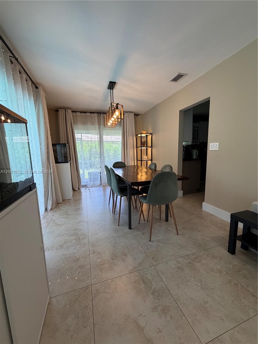 8203 NW 37th St, Coral Springs, FL 33065 photo 3