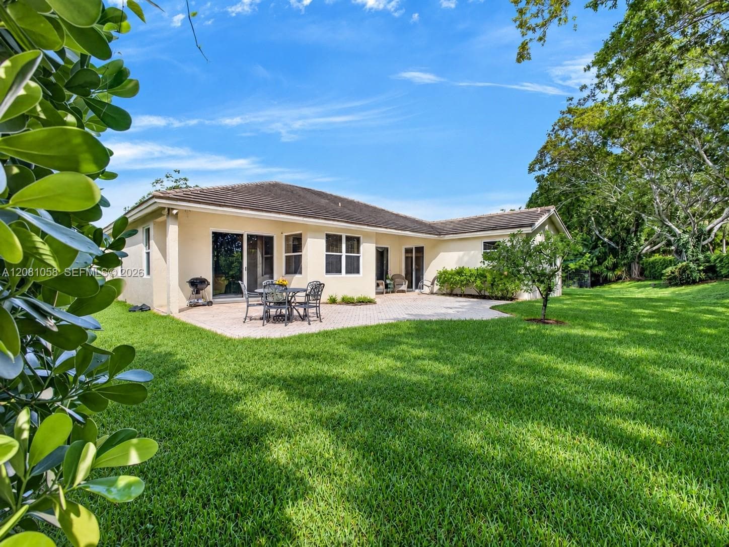 3098 Lakewood Cir, Weston, FL 33332 photo 3