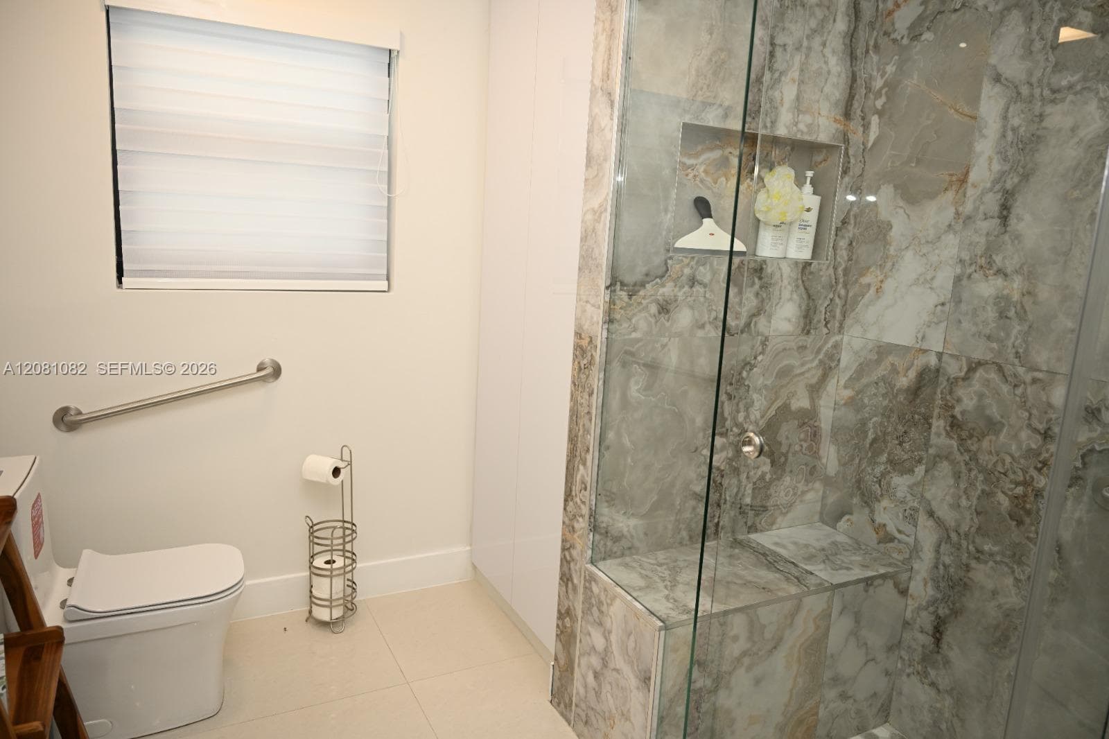 850 W 51st Pl, Hialeah, FL 33012 photo 11