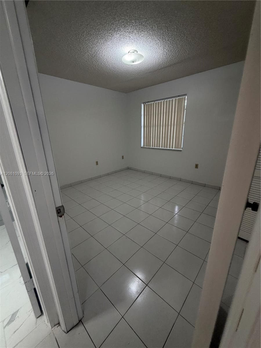 7577 W 5th Ln, Hialeah, FL 33014 photo 7