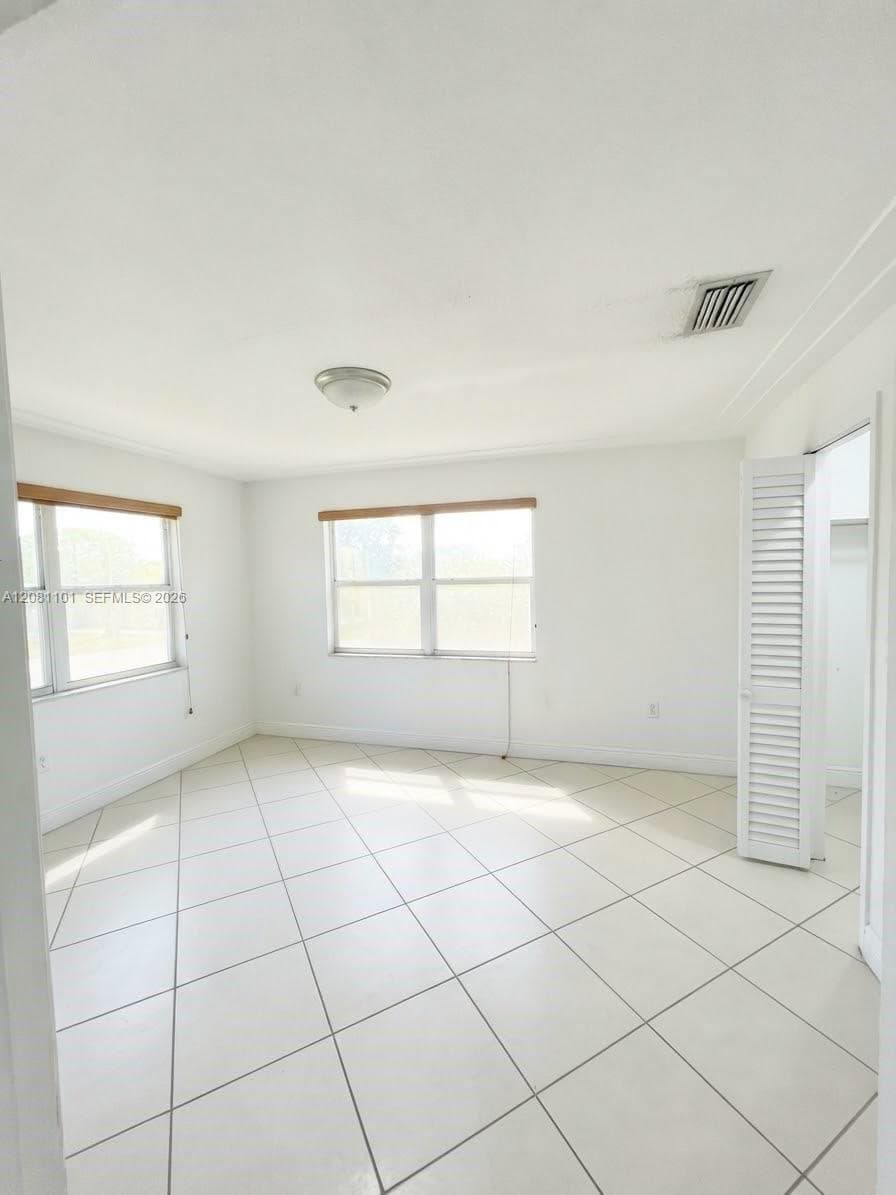 62 W 44th St # 0, Hialeah, FL 33012 photo 11