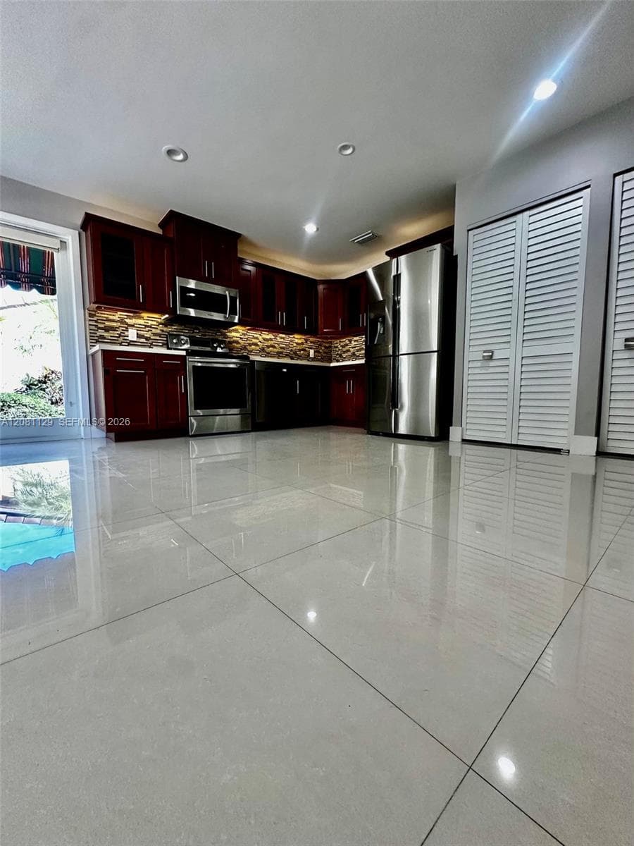 12851 NW 11th St, Miami, FL 33182 photo 8