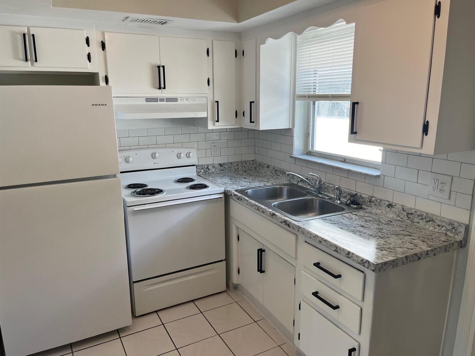 245 NW 32nd Street, Oakland Park, FL 33309 photo 11