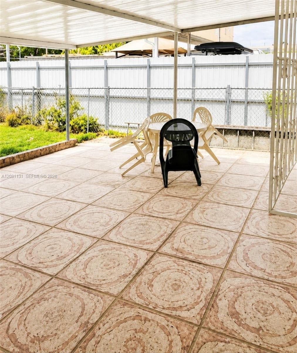 1220 E 10th Ave, Hialeah, FL 33010 photo 10